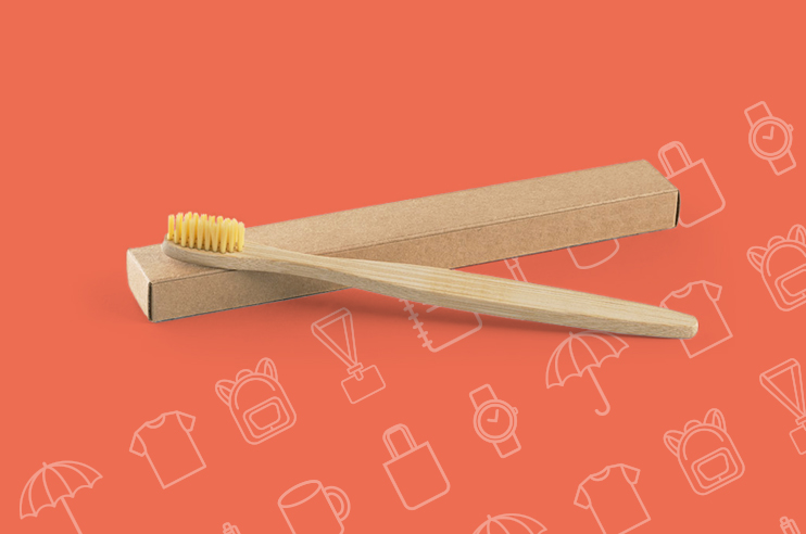 Escova de dentes com corpo em bambu e dentes em nylon. Fornecido em caixa de oferta em papel kraft.